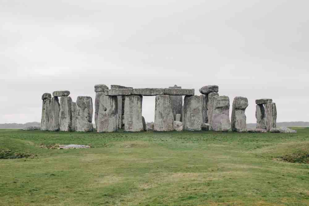 Heathrow to Southampton Taxi Via Stonehenge